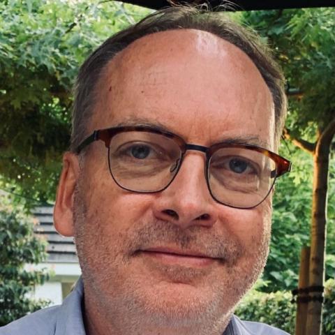 Dr. Koert Welvaert